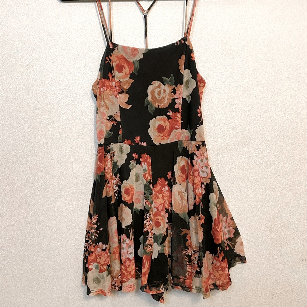 Urban Outfitters Floral Romper/Dress Size Medium